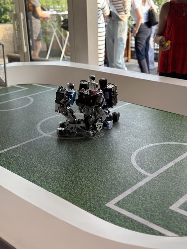 ROBOTS FOOT, photo 7
