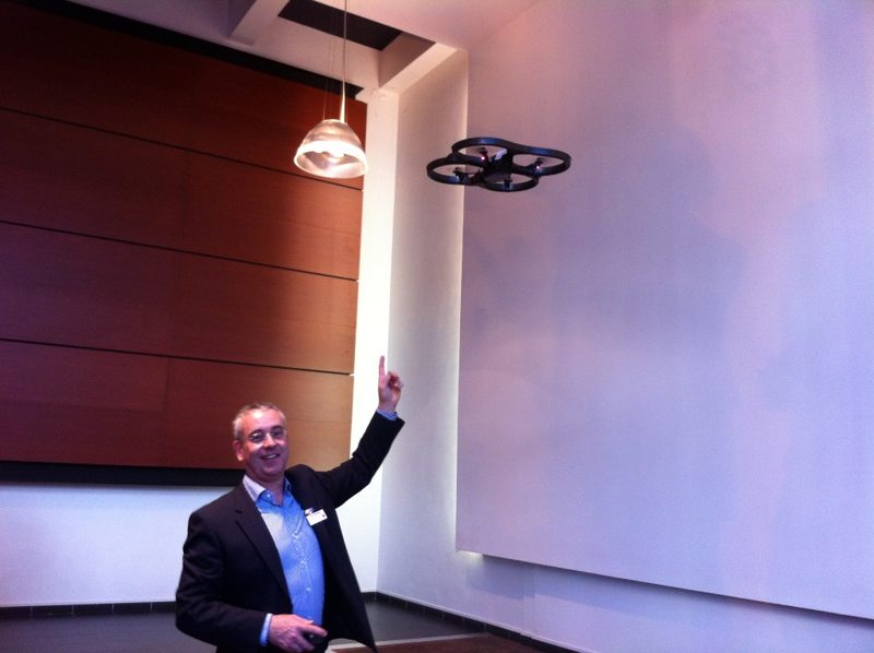 DRONES VOLANTS, photo 1
